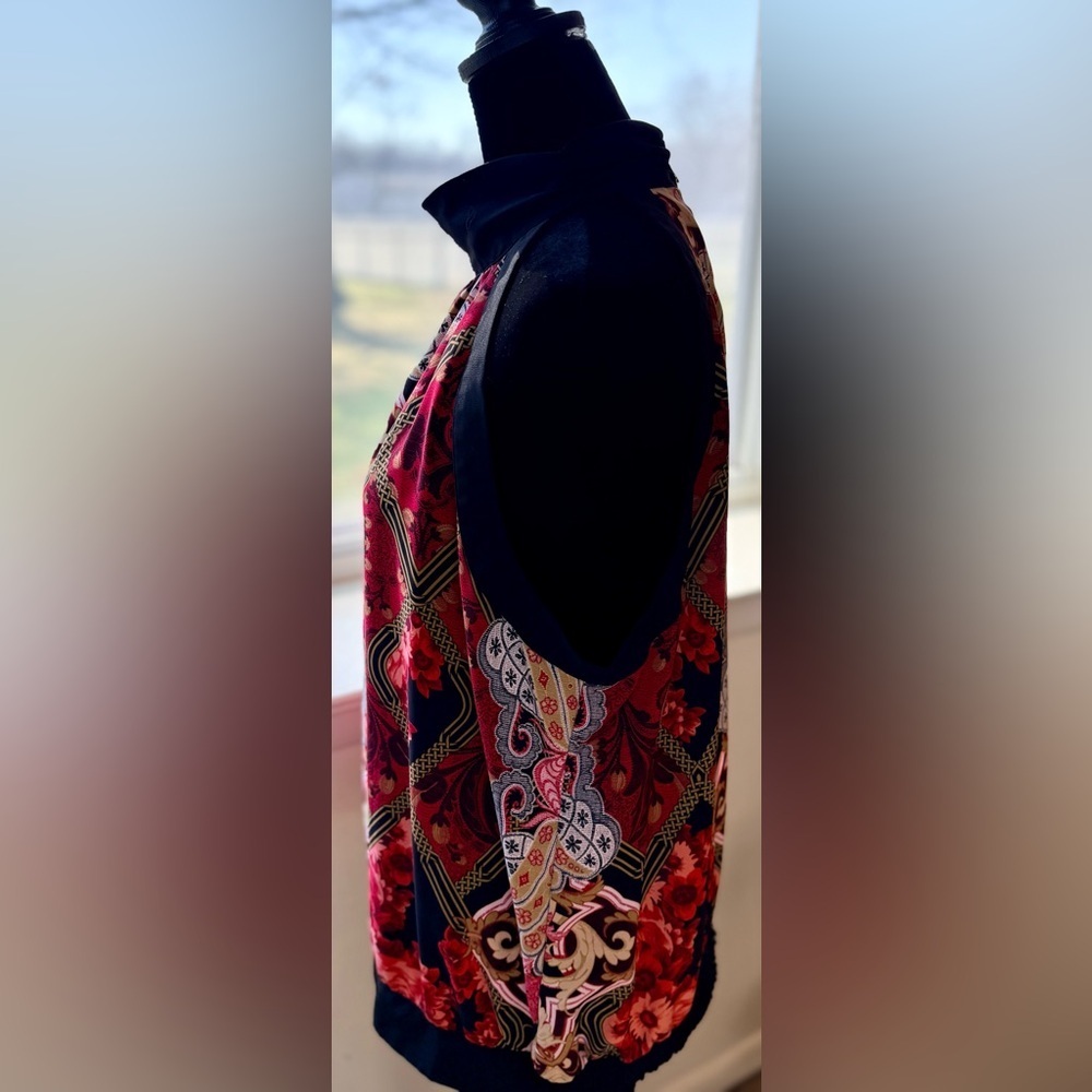 Jones New York chic sleeveless halter mock neck red black gold dressy top Lg EUC - Picture 8 of 12
